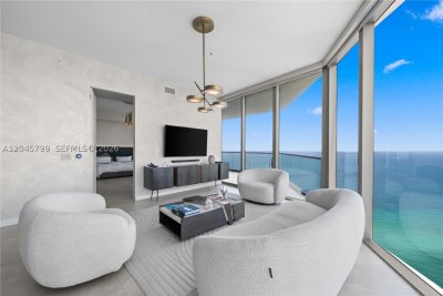 Residences by Armani / Casa Apt #3204