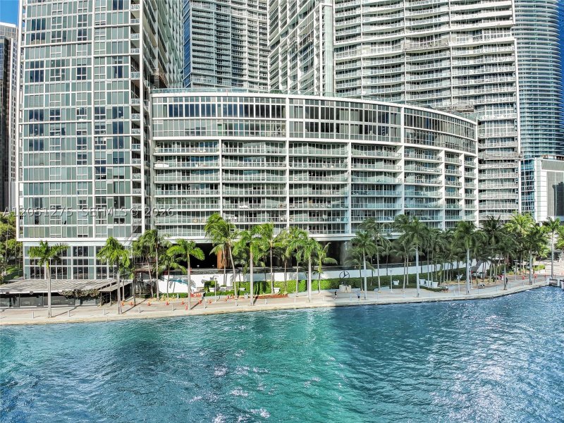 Condo for sale at Icon Brickell Tower I 3111