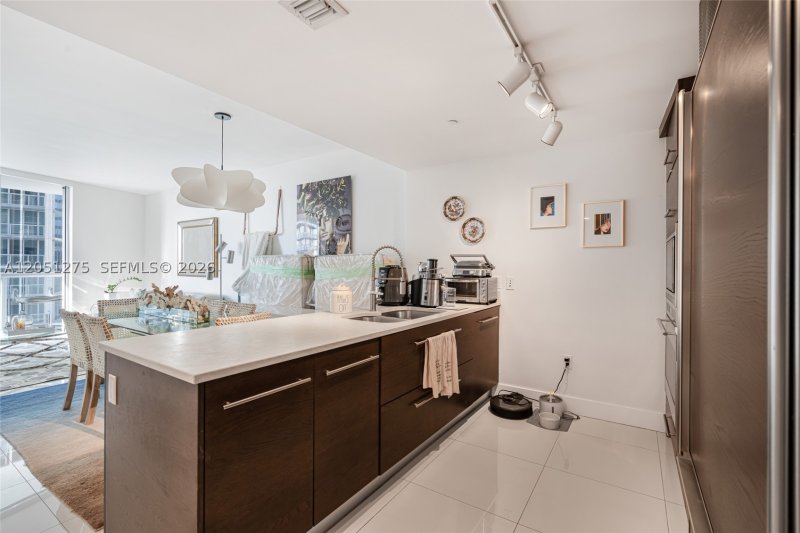 Condo for sale at Icon Brickell Tower I 3111