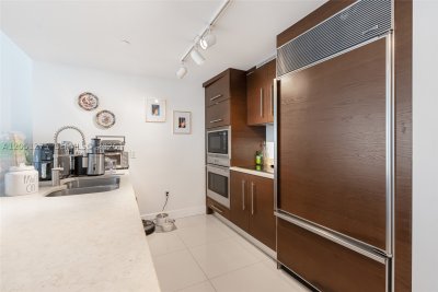 Comprar apartamento no Icon Brickell Tower I 3111