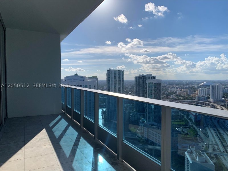Apartment for rent at Epic Miami 4412