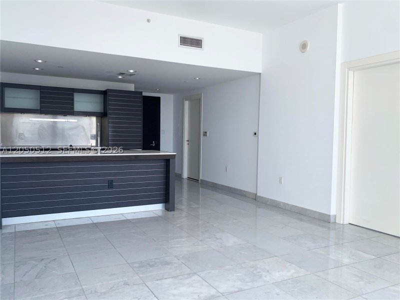 Apartment for rent at Epic Miami 4412