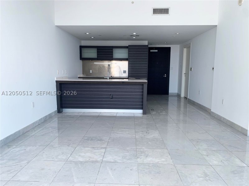 Apartment for rent at Epic Miami 4412