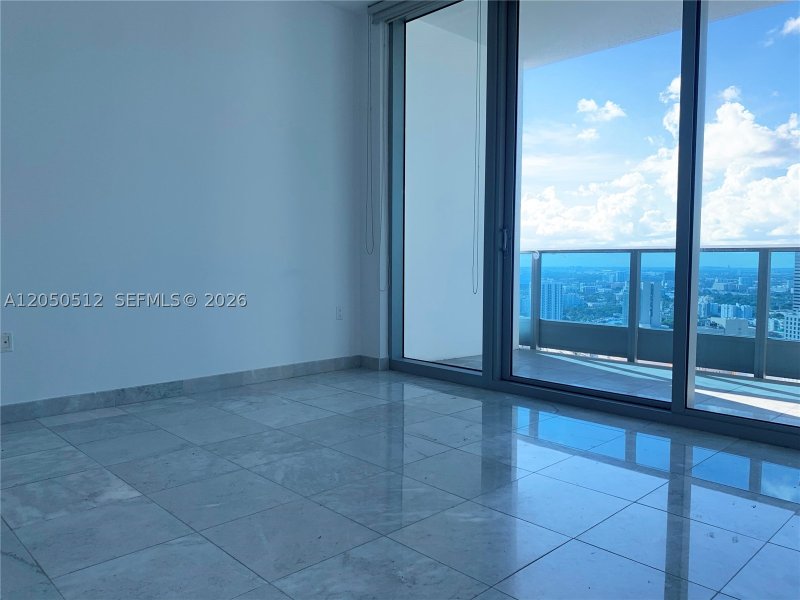 Apartment for rent at Epic Miami 4412