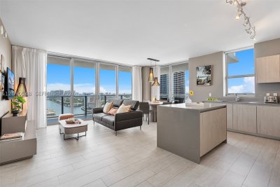 Hyde Beach House Apt #R1508