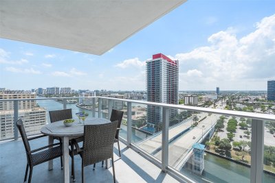 Comprar apartamento en Hyde Beach House R1508