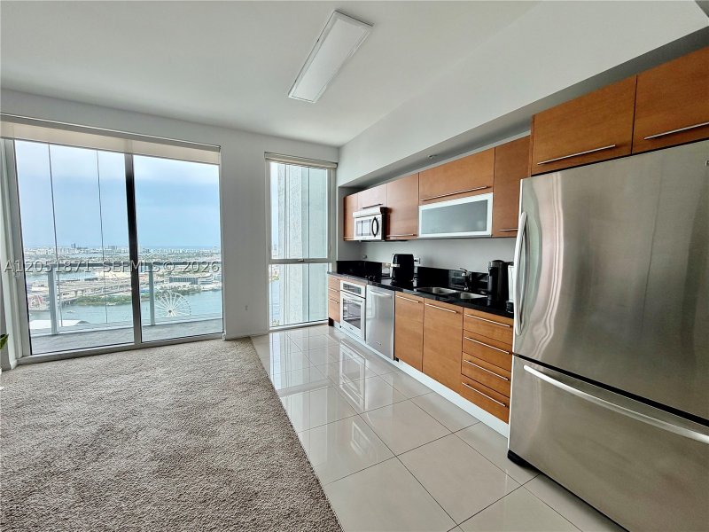 Condo for sale at Vizcayne South Tower 3907