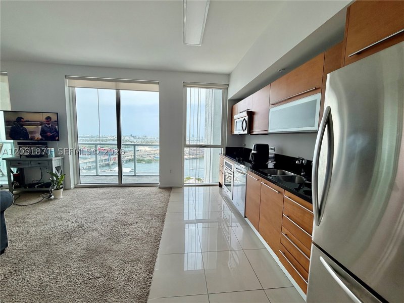 Condo for sale at Vizcayne South Tower 3907