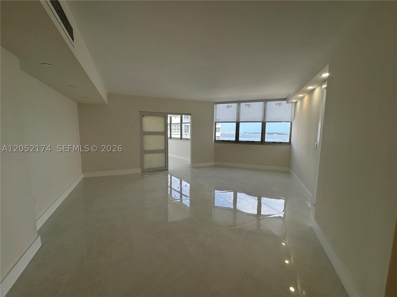 Apartment for rent at Four Ambassadors 1904