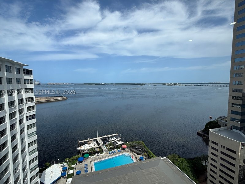 Apartment for rent at Four Ambassadors 1904