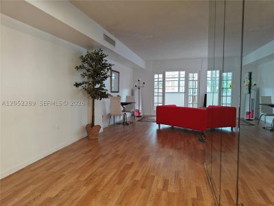 Comprar apartamento no Four Ambassadors 350