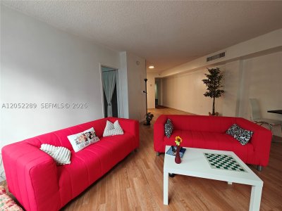 Comprar apartamento no Four Ambassadors 350