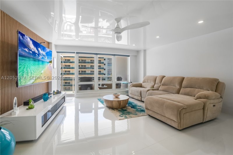 Condo for sale at The Galleon 404