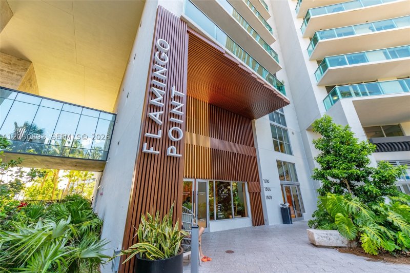 Apartment for rent at Flamingo 558S