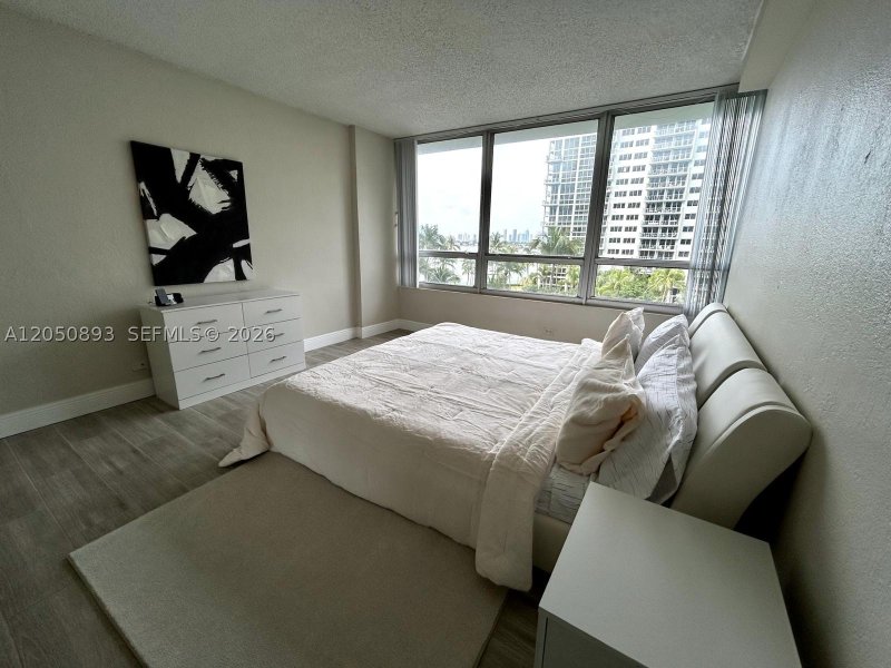 Apartment for rent at Flamingo 558S