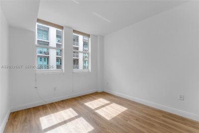 Aluguel de apartamento no One Village Place 610