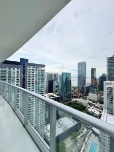 Alquiler de apartamento en 1100 Millecento 4103