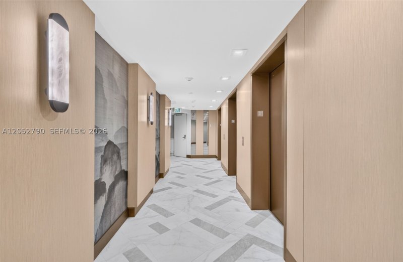 Condo for sale at Williams Island 2800 904