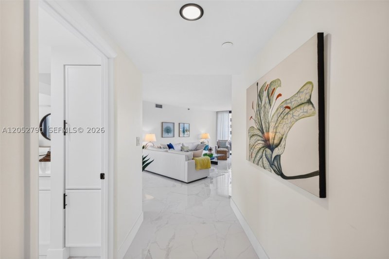 Condo for sale at Williams Island 2800 904