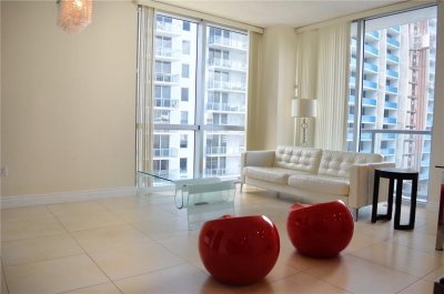 Aluguel de apartamento no Avenue on Brickell 1060 Tower 1617