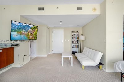 Comprar apartamento en Latitude On The River 3100
