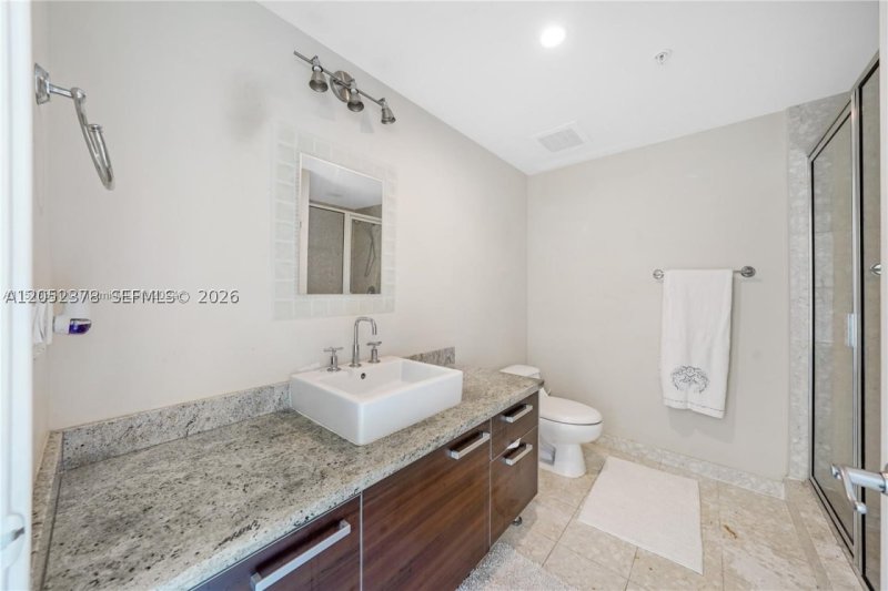 Comprar apartamento en Latitude On The River 3100