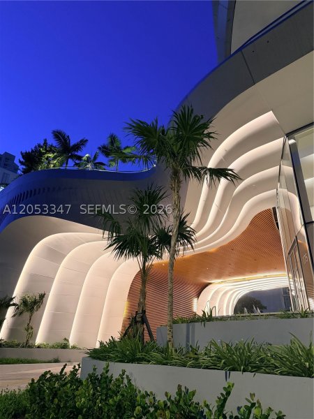 Alquiler de apartamento en Una Residences at Brickell 902
