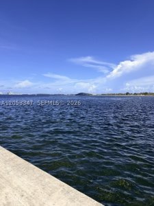 Alquiler de apartamento en Una Residences at Brickell 902