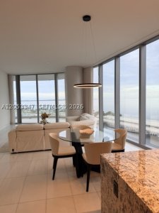Una Residences at Brickell Apt #902