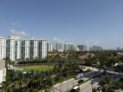 Comprar apartamento no Aventura Beach Club 837