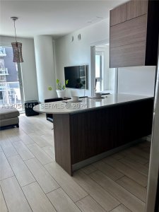 Comprar apartamento en Le Parc at Brickell 812