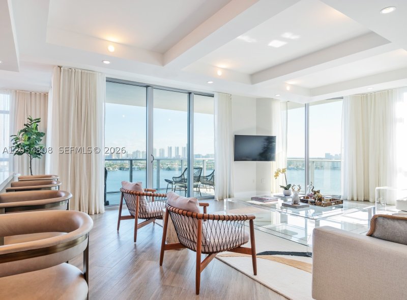 Condo for sale at Marina Palms Yacht Club 1609