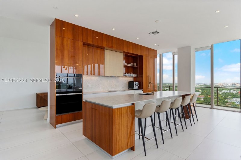 Comprar apartamento en MR. C Residences PH1
