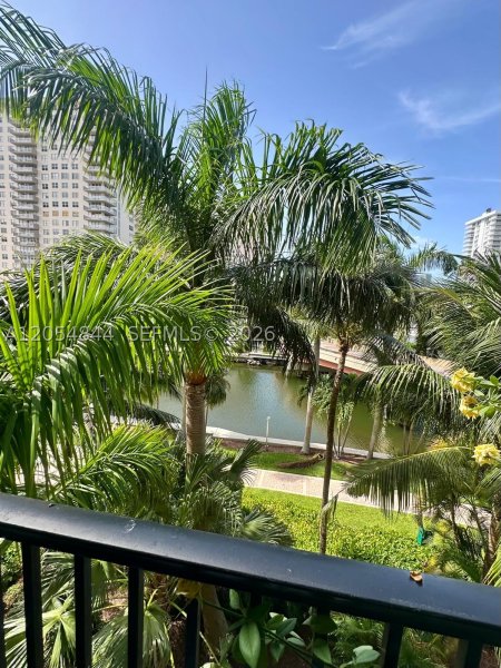Alquiler de apartamento en Porto Bellagio 2412