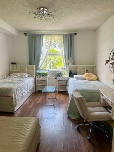 Alquiler de apartamento en Porto Bellagio 2412