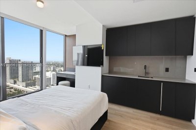 Aluguel de apartamento no E11EVEN Hotel & Residences 4906 B