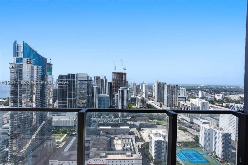 Alquiler de apartamento en E11EVEN Hotel & Residences 4904 B