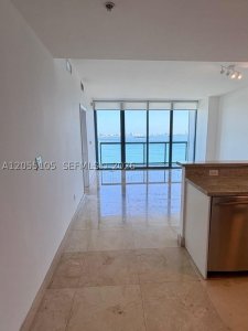 Comprar apartamento en Blue Condominium 1311