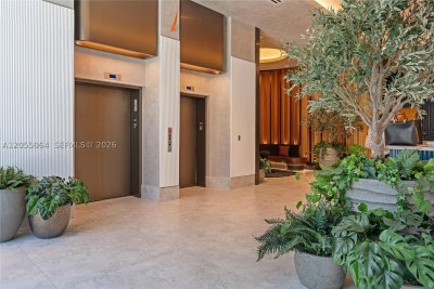 Aluguel de apartamento no E11EVEN Hotel & Residences 3103B