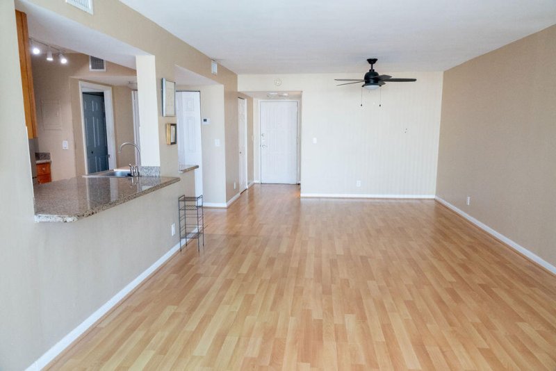 Condo for sale at 200 Leslie 819