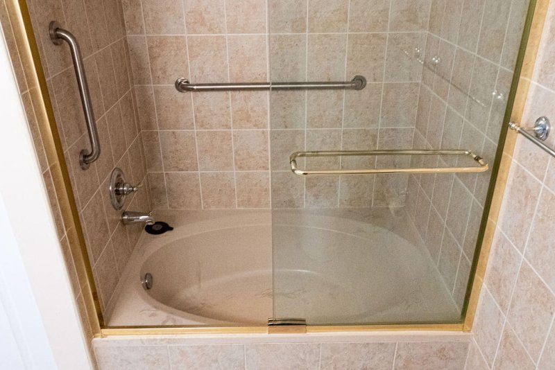 Condo for sale at 200 Leslie 819