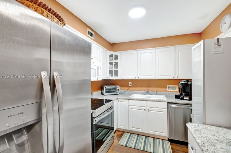 Condo for sale at The Belmont 502
