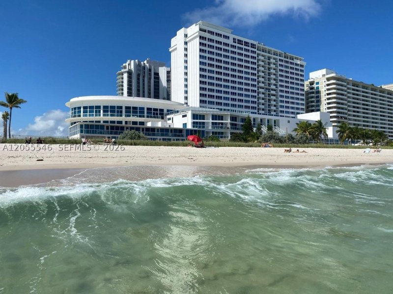 Condo for sale at Castle Beach Club 1515