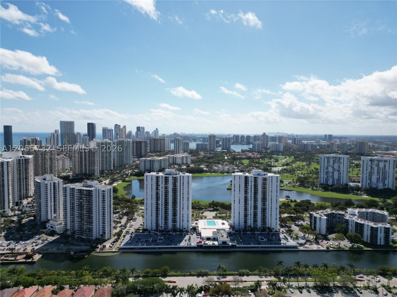 Condo for sale at El Dorado 2409