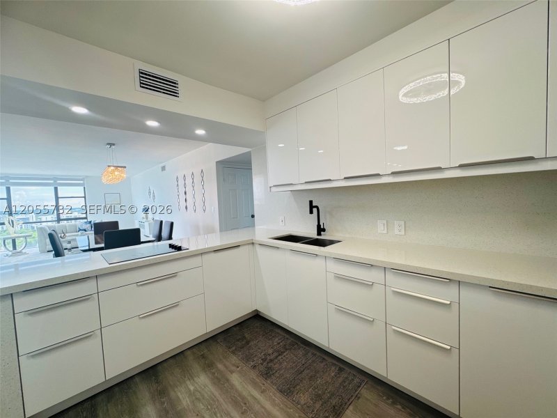 Condo for sale at El Dorado 2409