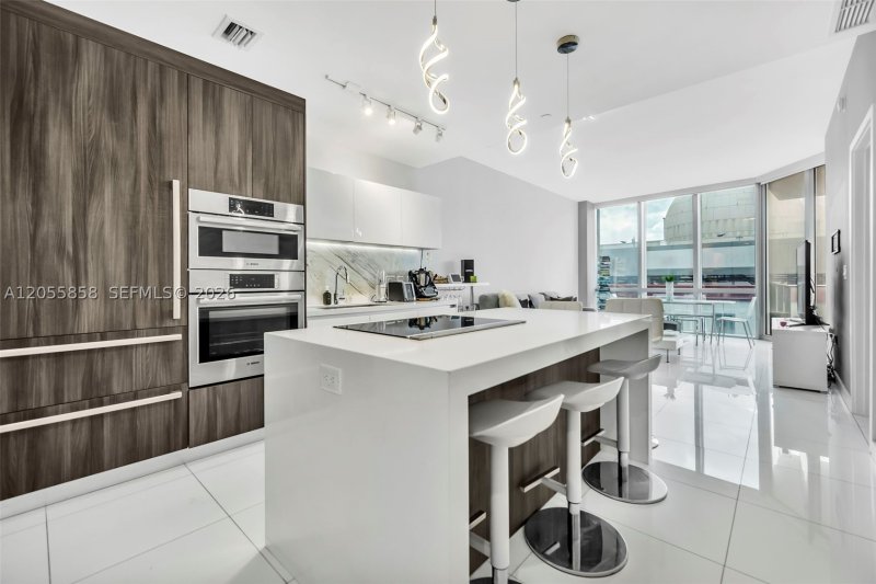 Apartment for rent at Paramount Miami WorldCenter 806