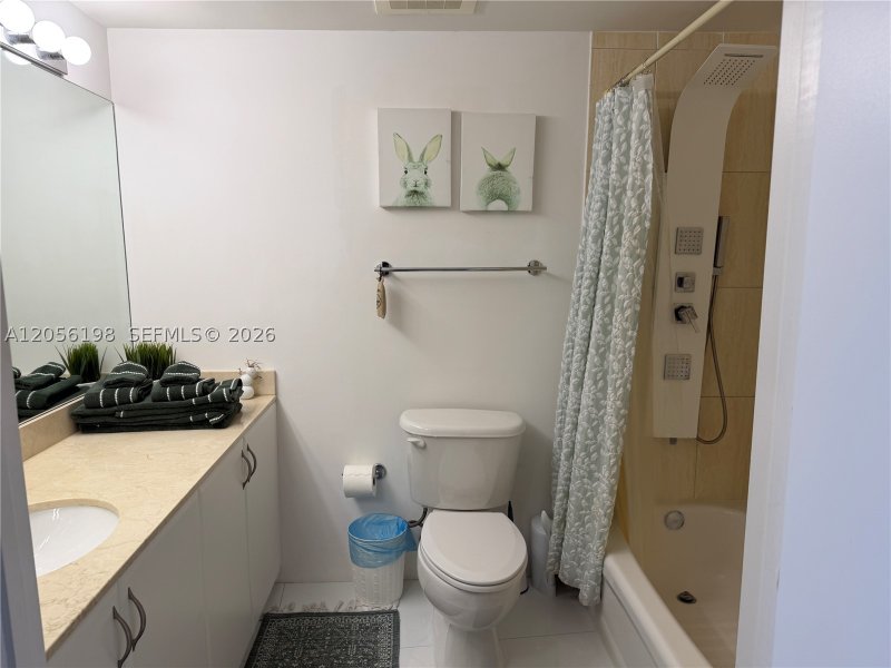 Apartment for rent at Opera Tower 1212