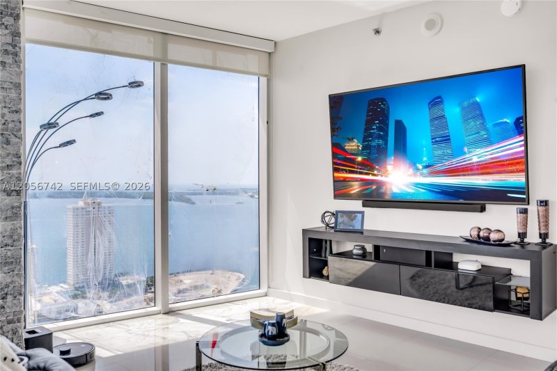 Apartment for rent at Icon Brickell Tower II 3702