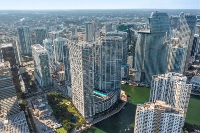Aluguel de apartamento no Icon Brickell Tower II 3702