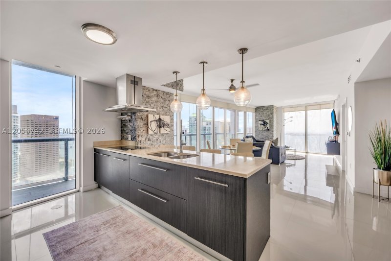 Apartment for rent at Icon Brickell Tower II 3702